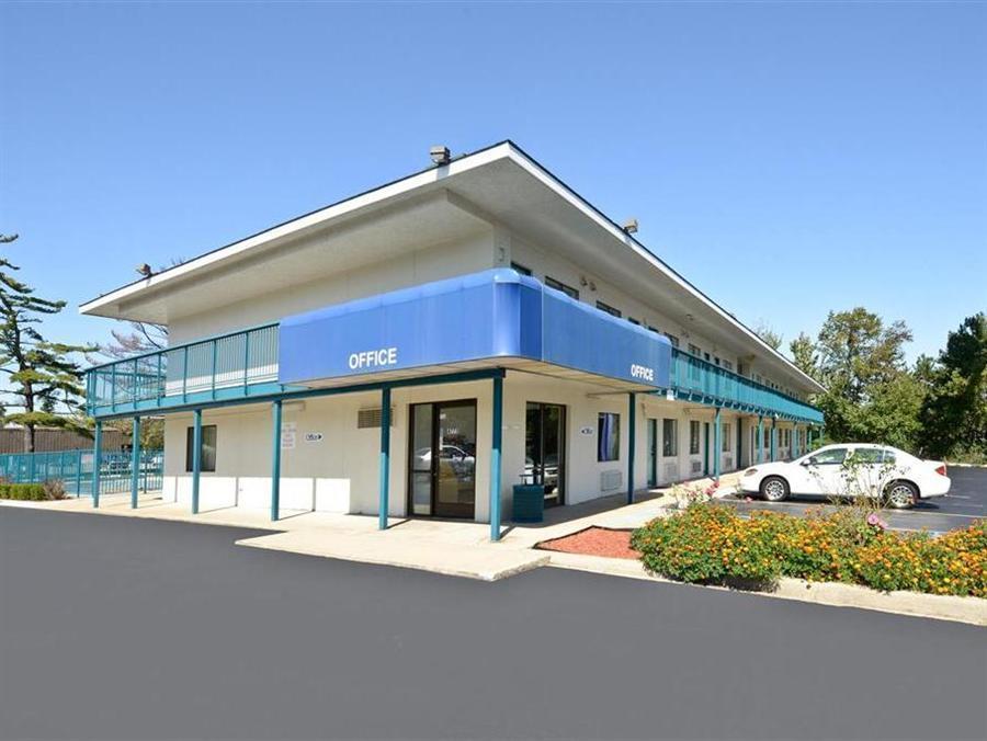 Americas Best Value Inn Battle Creek Dış mekan fotoğraf
