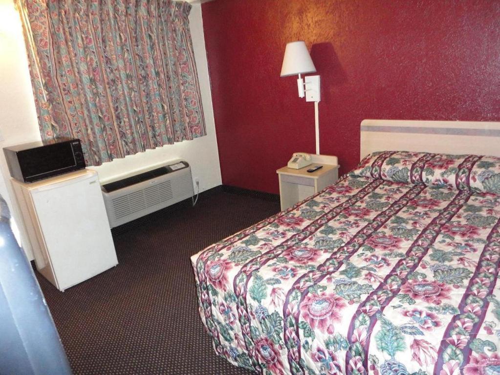 Americas Best Value Inn Battle Creek Oda fotoğraf